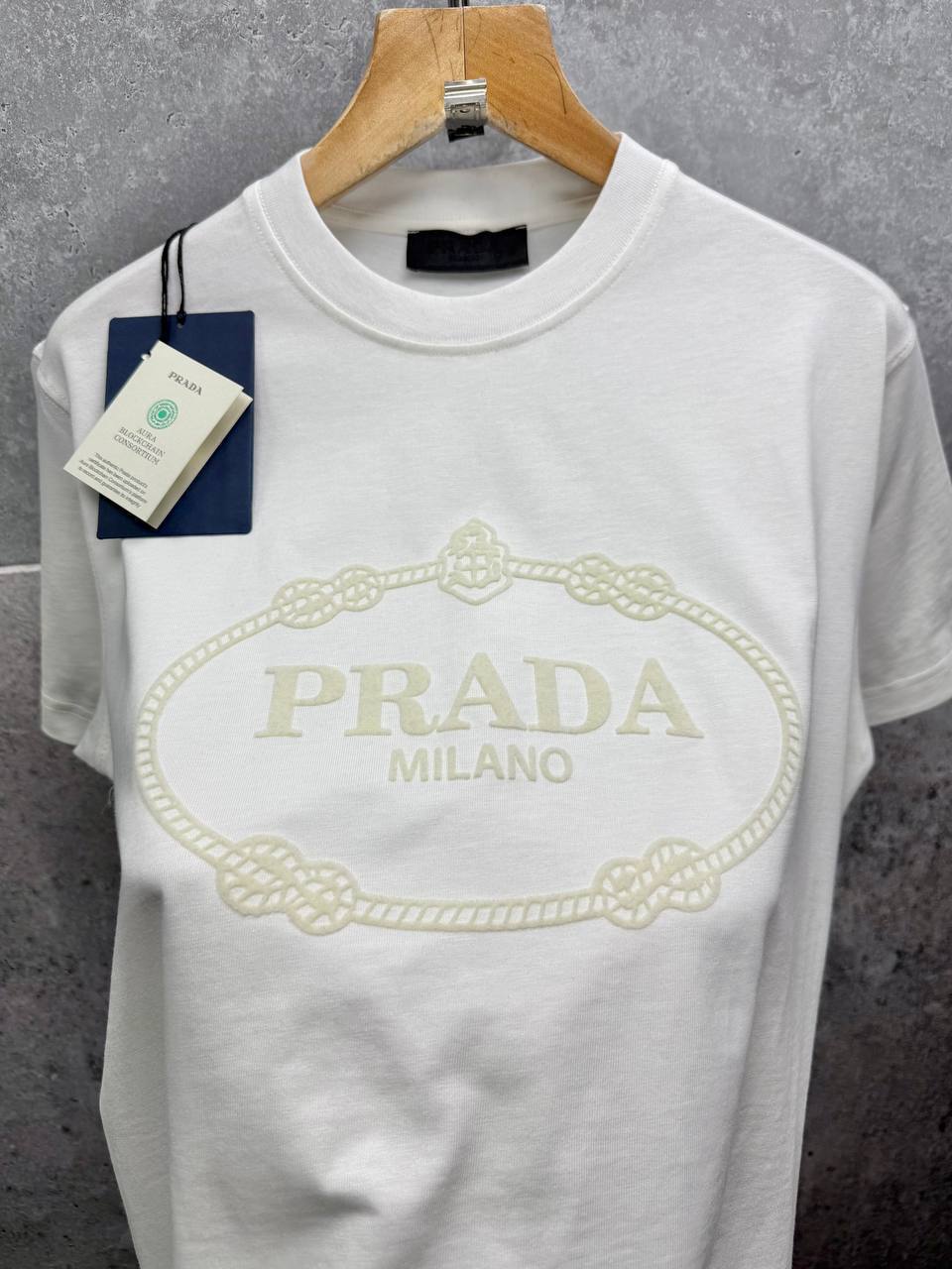 Prada Logo-Print Boxy-Fit Cotton T-Shirts Mens in 2 Colors Best Sale UK Reps AAA Quality