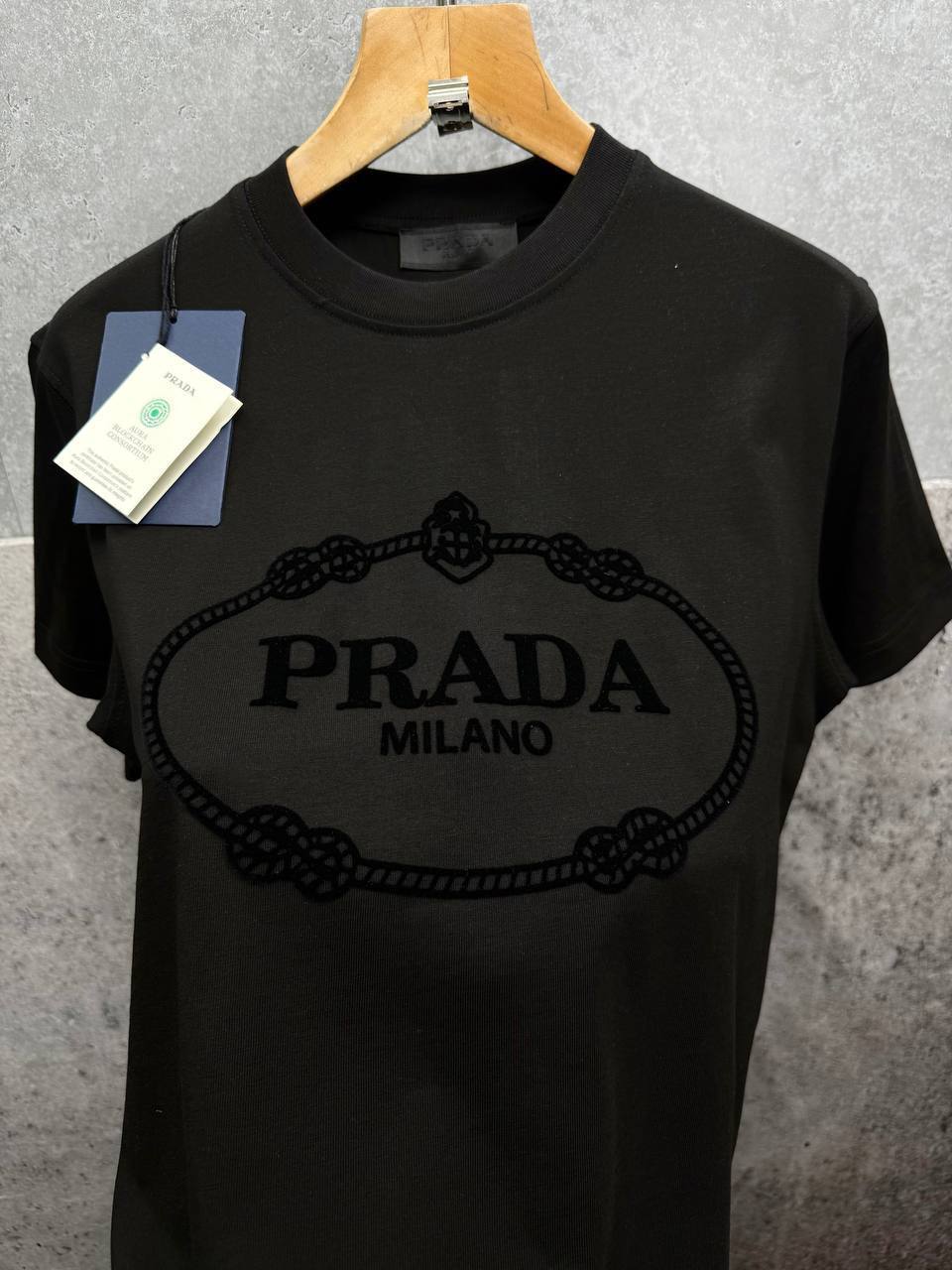 Prada Logo-Print Boxy-Fit Cotton T-Shirts Mens in 2 Colors Best Sale UK Reps AAA Quality