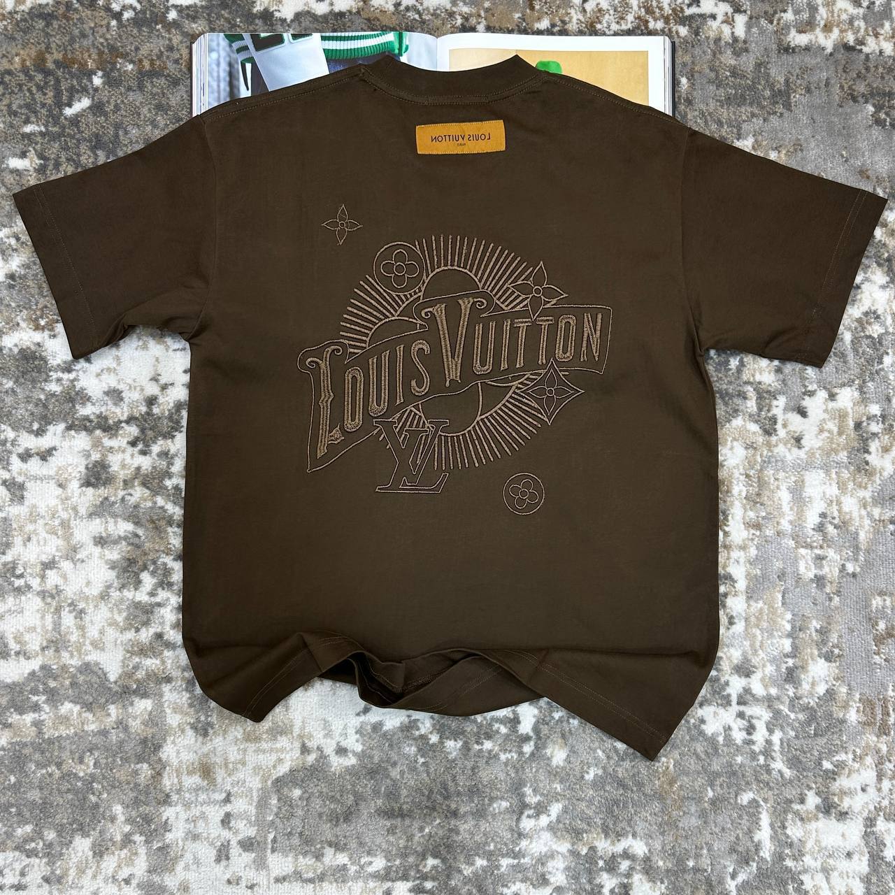 Louis Vuitton Embroidered T-Shirts Mens in 2 Colors UK Reps AAA Quality