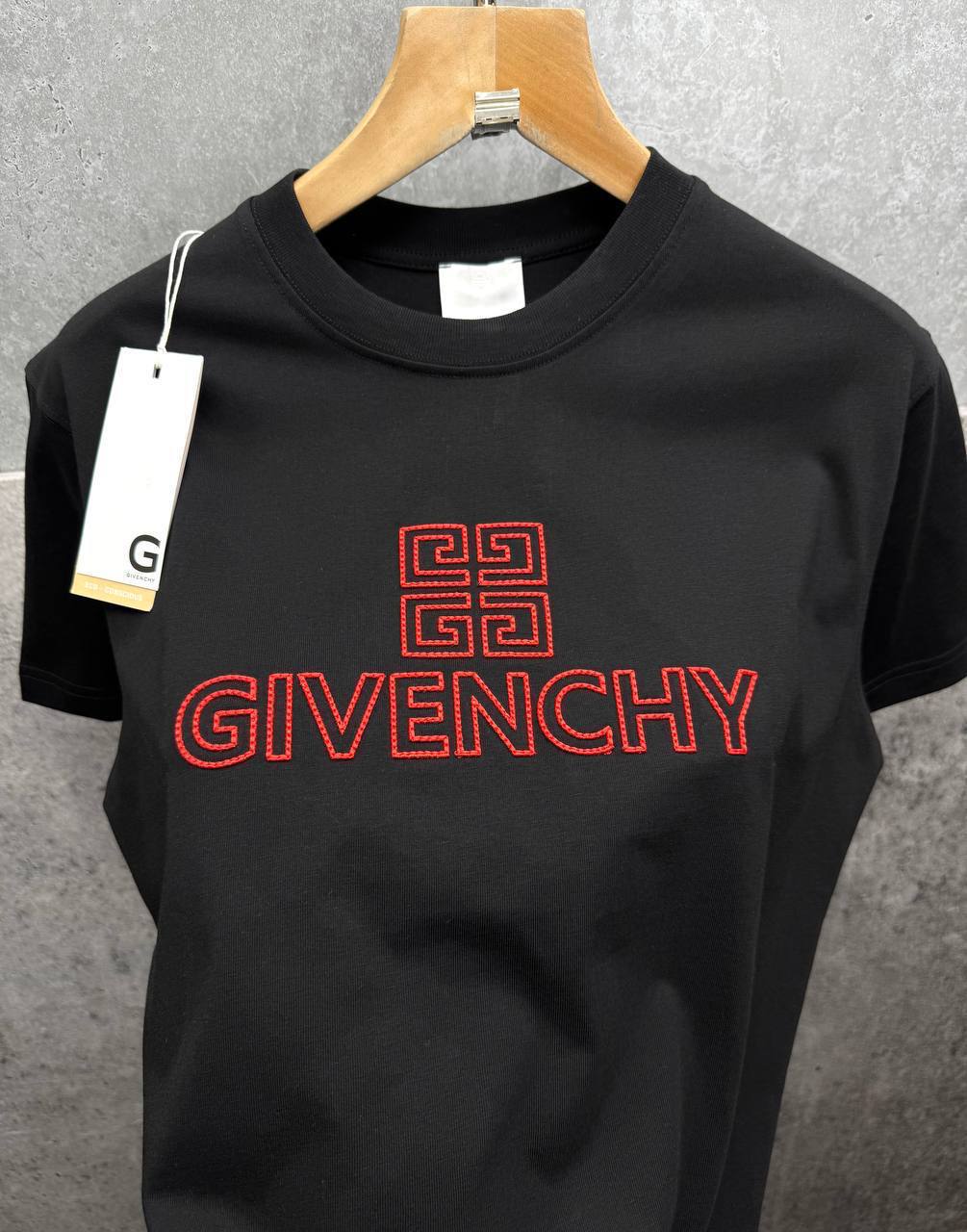 Givenchy 4G Slim Fit Round Neck Short Sleeve Mens T-Shirts in 2 Colors UK Reps AAA Quality
