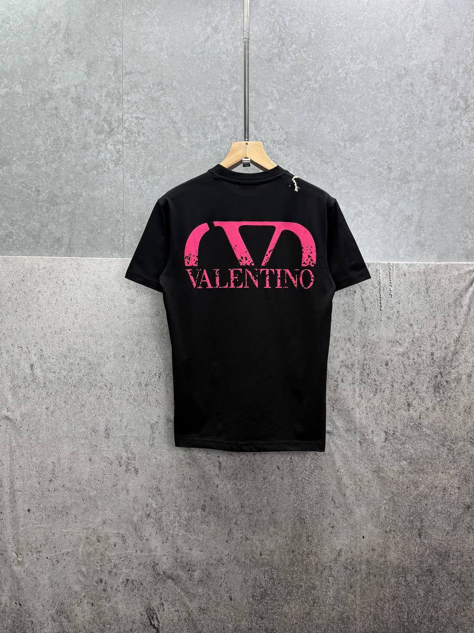 Valentino Embroidery And Vlogo Signature Print Cotton T-Shirts Mens in 2 Colors UK Reps AAA Quality