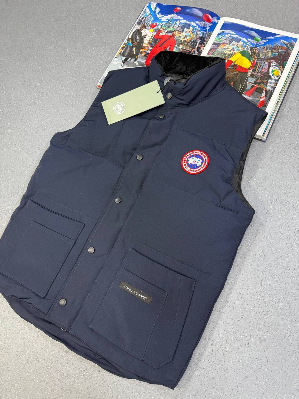 Canada Goose Freestyle Crew Gilets Logo Patch Mens in Multiple Colors UK Reps AAA Quality