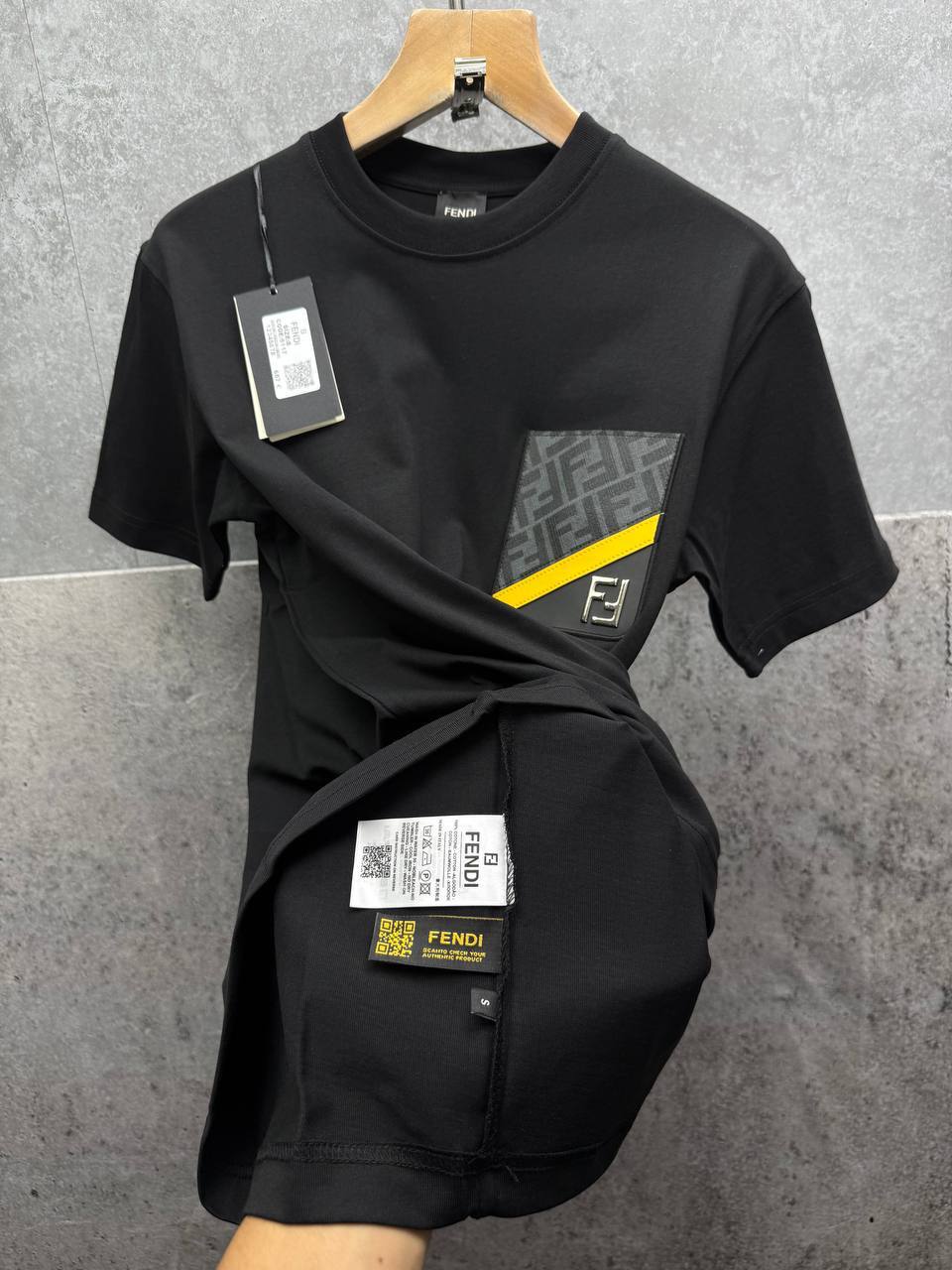 Fendi Tee with Yellow Stripe FF Pocket Tshirts Mens in 2 Colors UK Reps AAA Quality