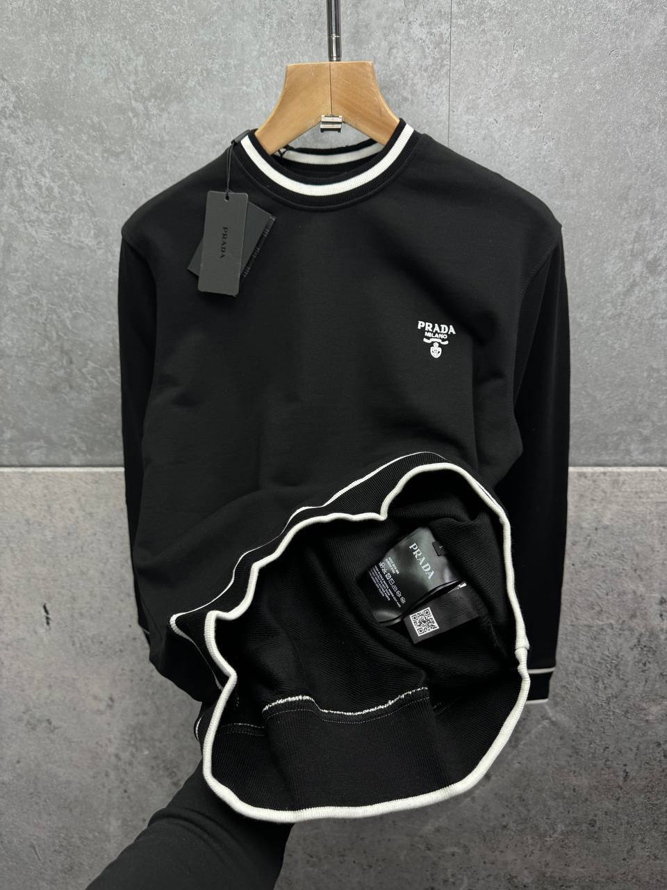 Prada Chest Logo Ribbed Crew Neck Long Sleeves Mens Jumpers in 2 Colors UK Reps AAA Quality