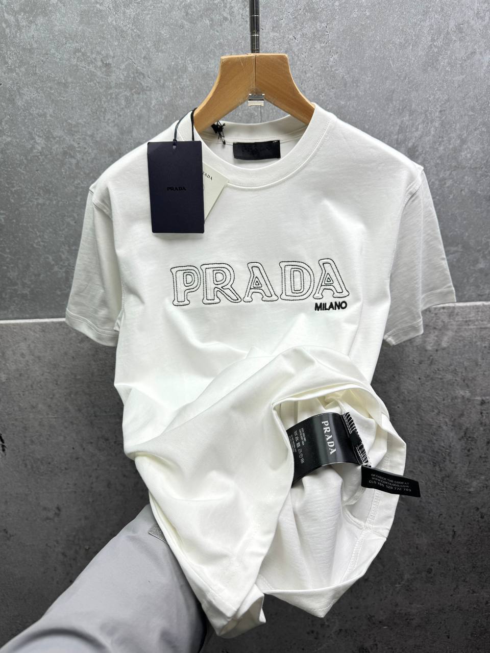 Prada Logo Printed Short-Sleeved T-Shirts Fashion Mens in 2 Colors Best Sale UK Reps AAA Quality