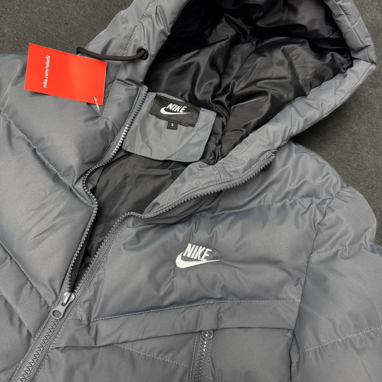 Nike Puffer Storm-Fit Windrunner Jackets Mens in 2 Colors UK Reps AAA Quality