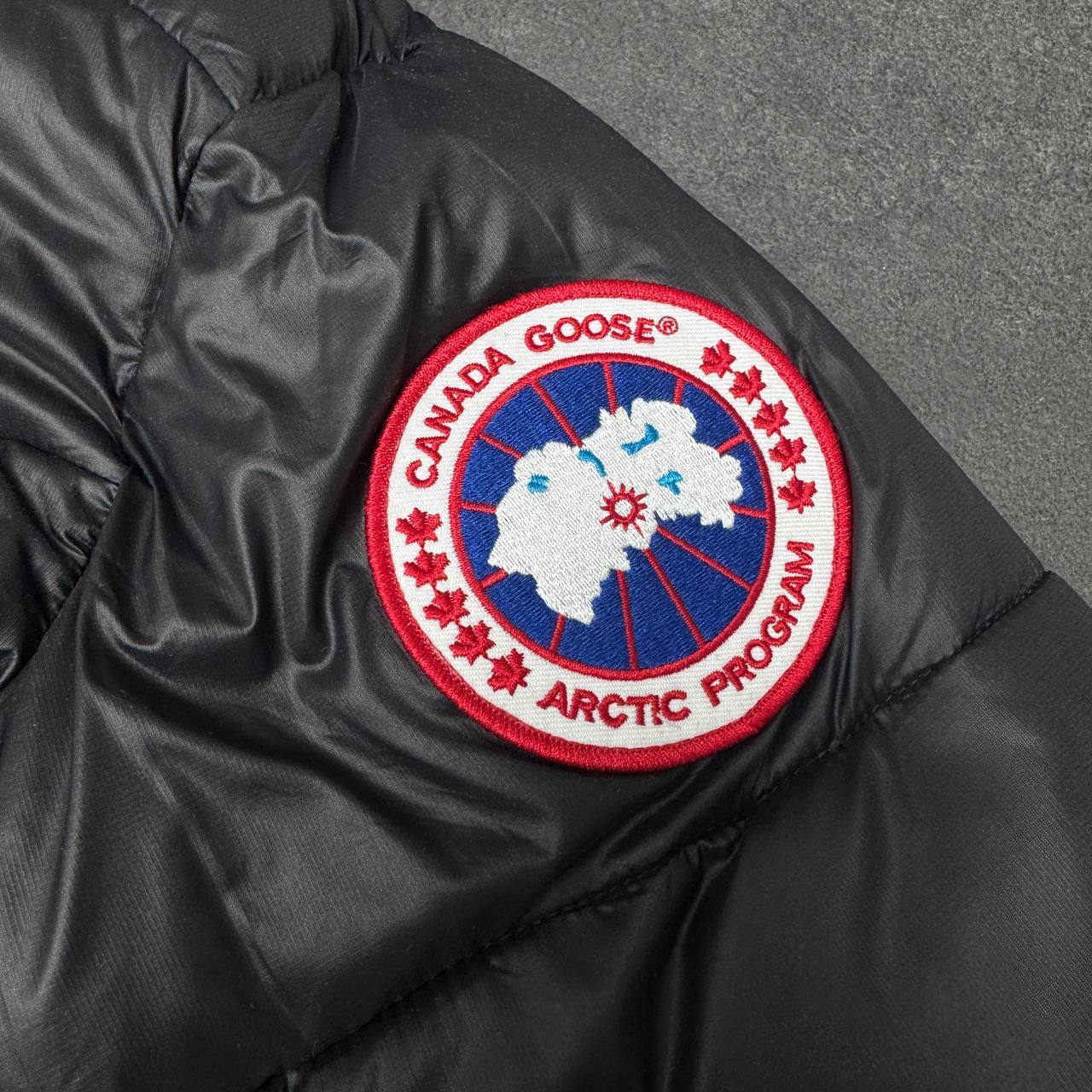 Canada Goose Crofton Puffer Jackets in Black Color Mens UK Reps AAA Quality