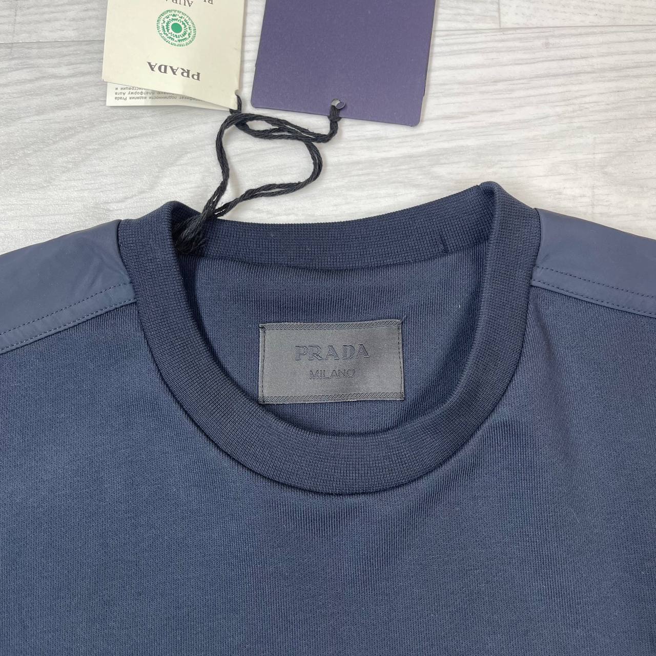 Prada International Grip Crew Neck Arm Pocket Jumpers Mens in 2 Colors UK Reps AAA Quality