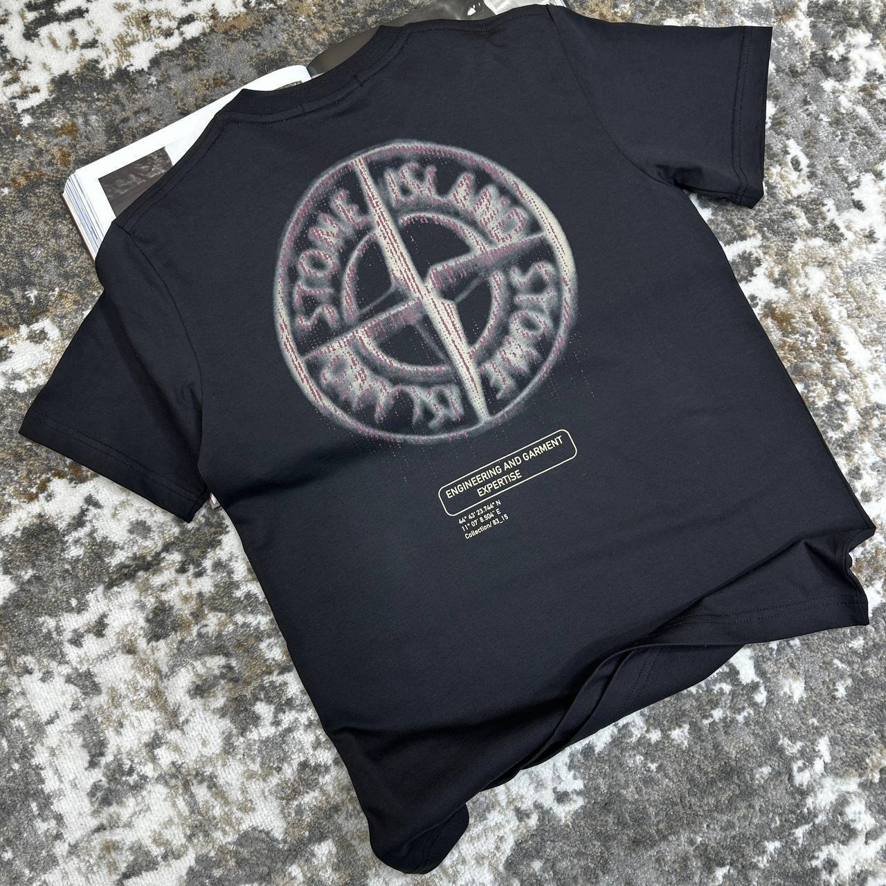 Stone Island Men's Reflective One Badge Print T-Shirt in Multiple Colors UK Reps AAA Quality