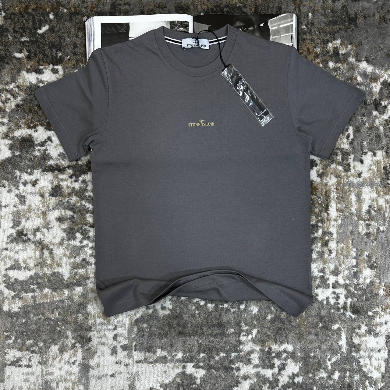 Stone Island Men's Reflective One Badge Print T-Shirt in Multiple Colors UK Reps AAA Quality