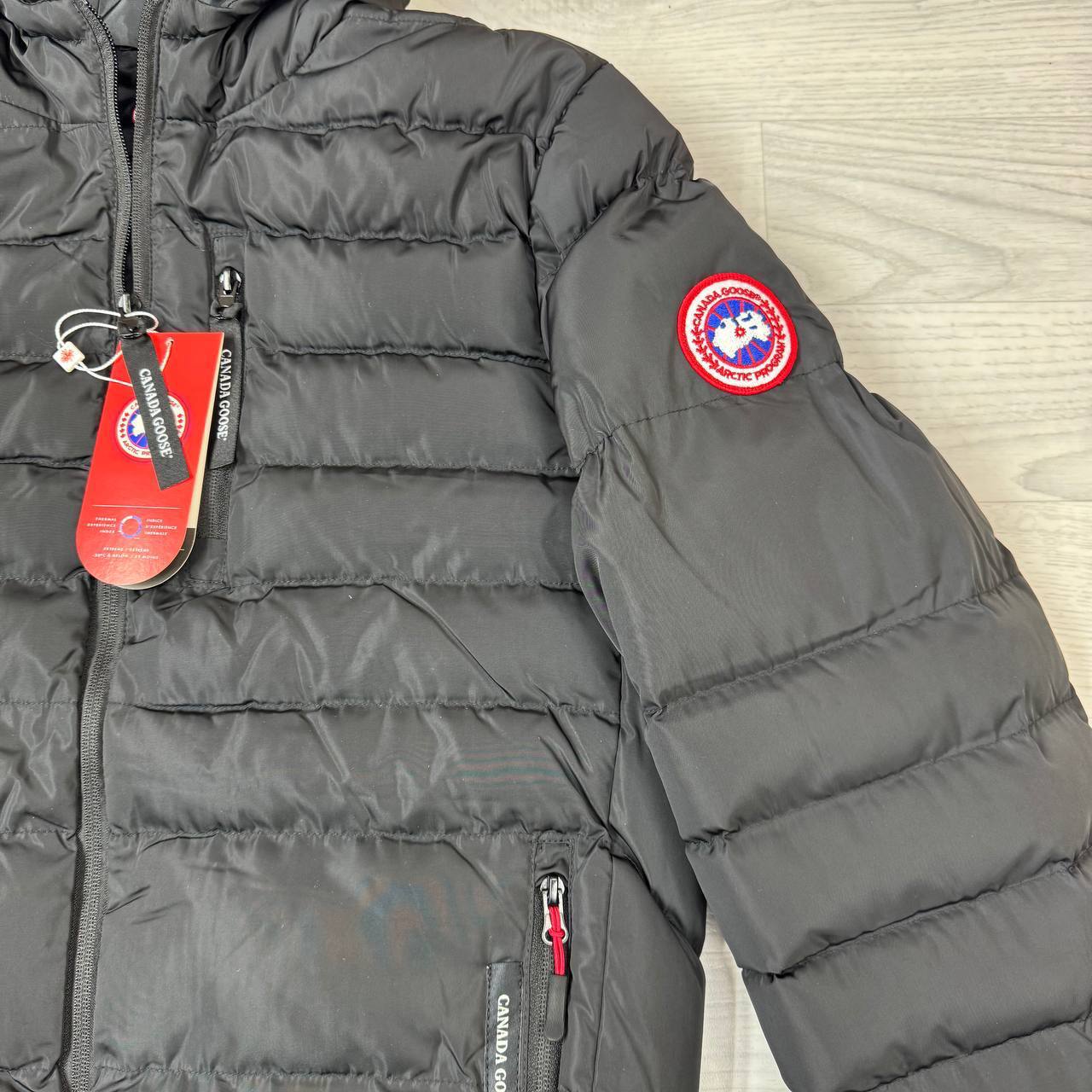 Canada Goose Crofton Padded Down Jacket in 2 Colors Mens UK Reps AAA Quality