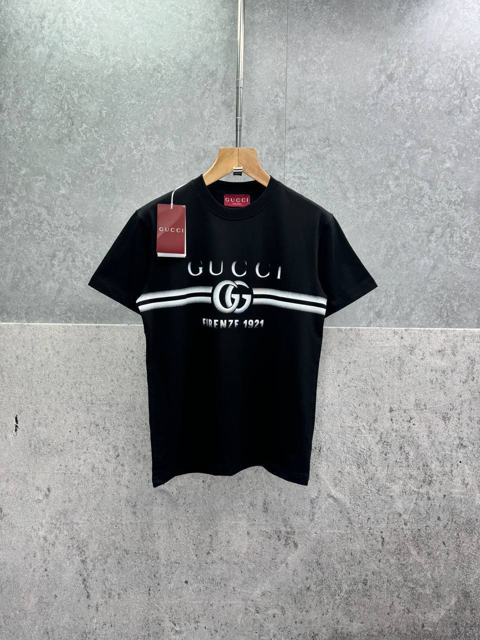 Gucci Interlocking Logo T-Shirt in Multiple Colors Mens UK Reps AAA Quality