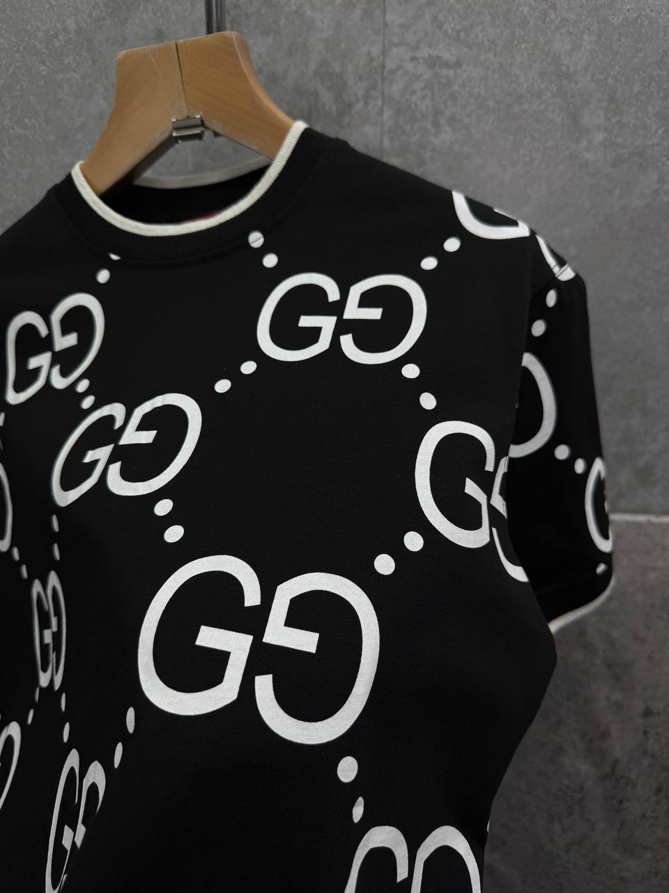 Gucci GG Dot Print Short Sleeve Crew Neck T-Shirts Men's in 2 Colors UK Reps AAA Quality
