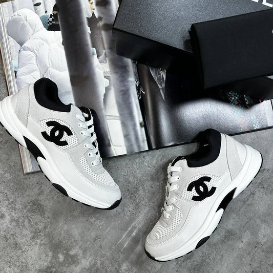 Chanel White Black CC Logo Runner Trainer Women's in White Color UK Reps AAA Quality