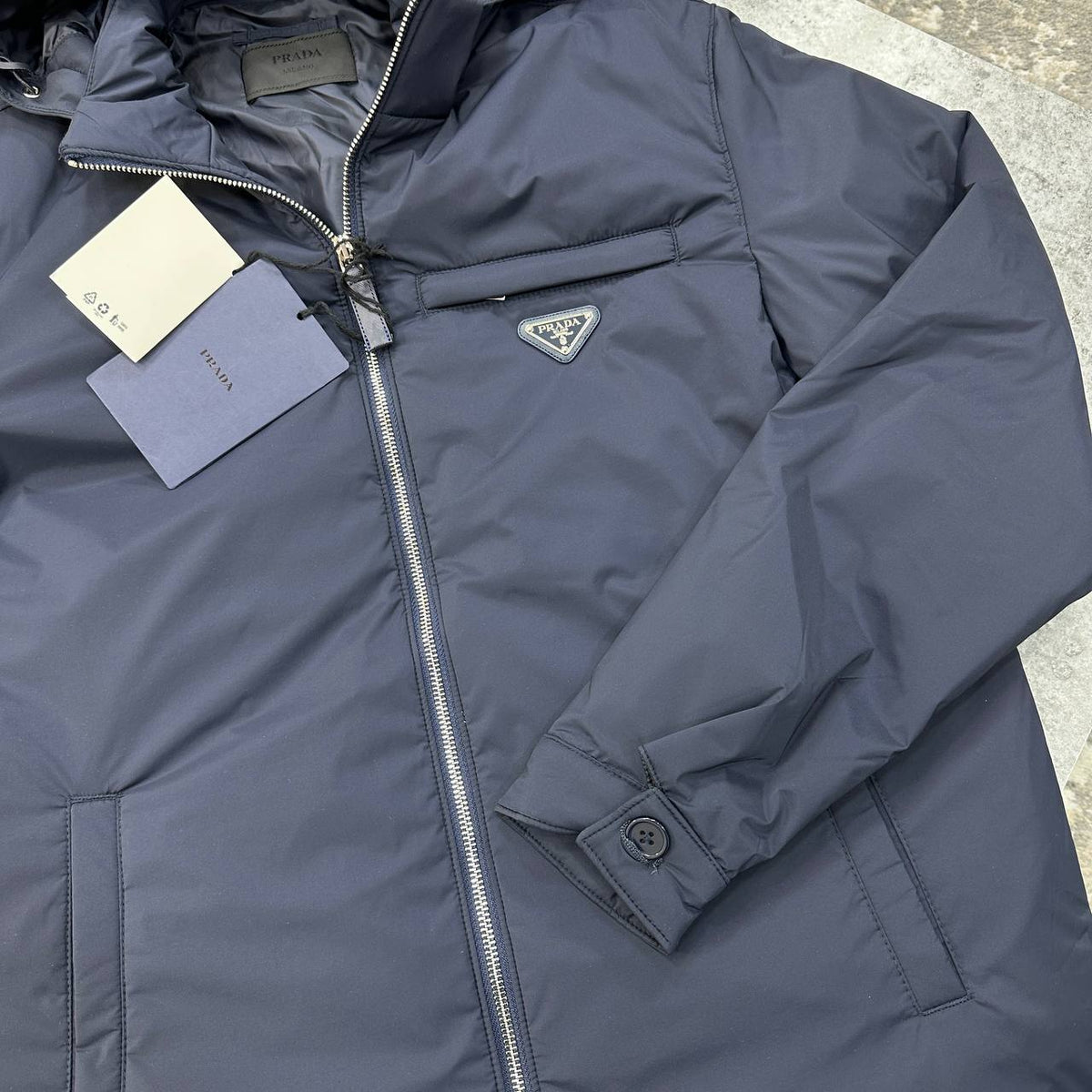 Prada Re-Nylon Padded Jackets Mens in 2 Colors UK Reps AAA Quality