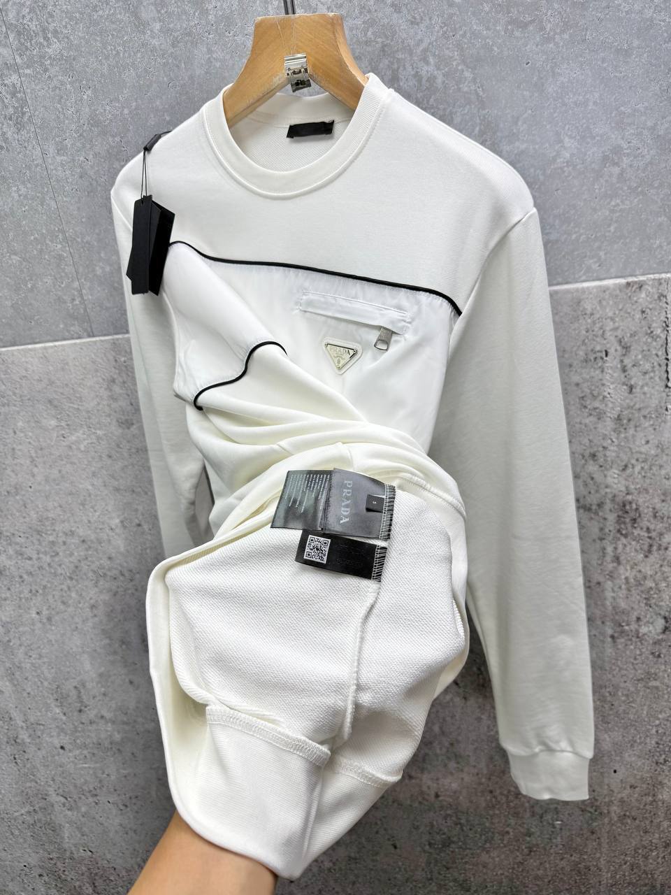 Prada Logo Pocket Zippered Jumpers Mens in 2 Colors UK Reps AAA Quality