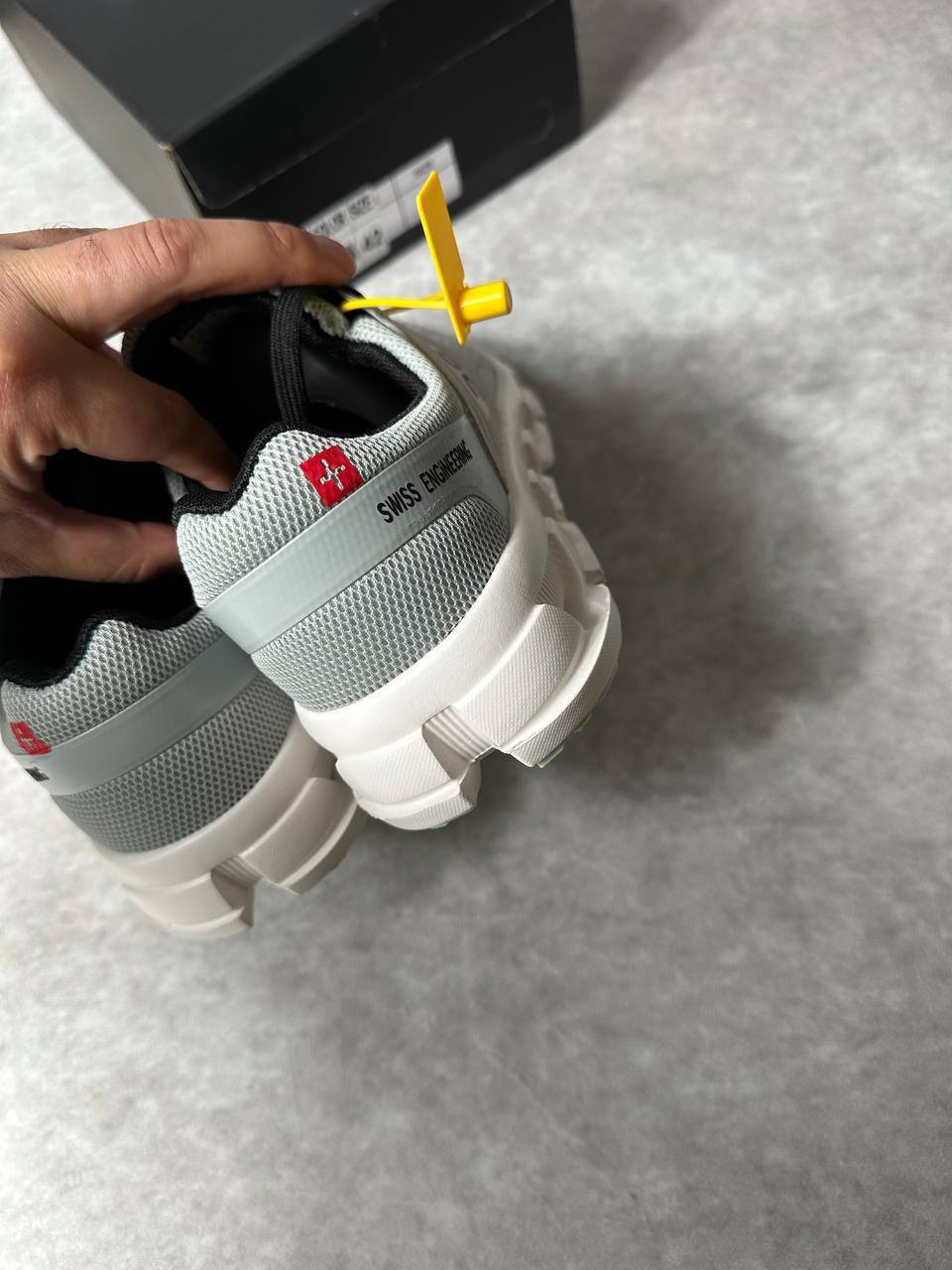 On Cloudswift Road-Running Shoes Men's Trainers in Grey Best Sale UK Reps AAA Quality