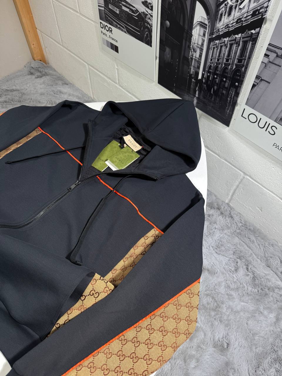 Gucci Black Logo-Panelled Zip Hoodie in Felted Cotton Mens in 2 Colors Best Sale UK Reps AAA Quality