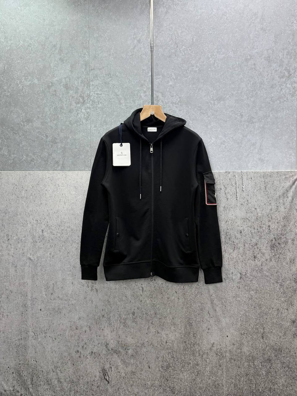 Moncler Sleeve Pocket Zip Crew Neck Hoodie Mens in Multiple Colors Best Sale UK Reps AAA Quality