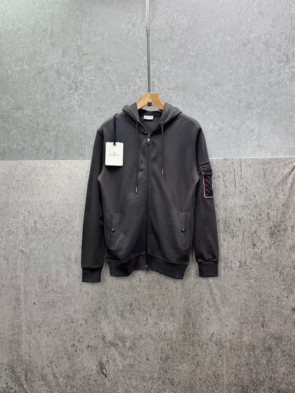 Moncler Sleeve Pocket Zip Crew Neck Hoodie Mens in Multiple Colors Best Sale UK Reps AAA Quality