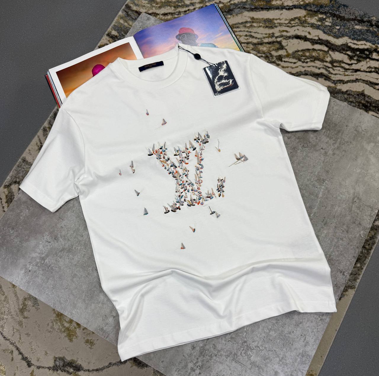 Louis Vuitton LV Early Autumn Series Motif T-Shirts Mens in Multiple UK Reps AAA Quality