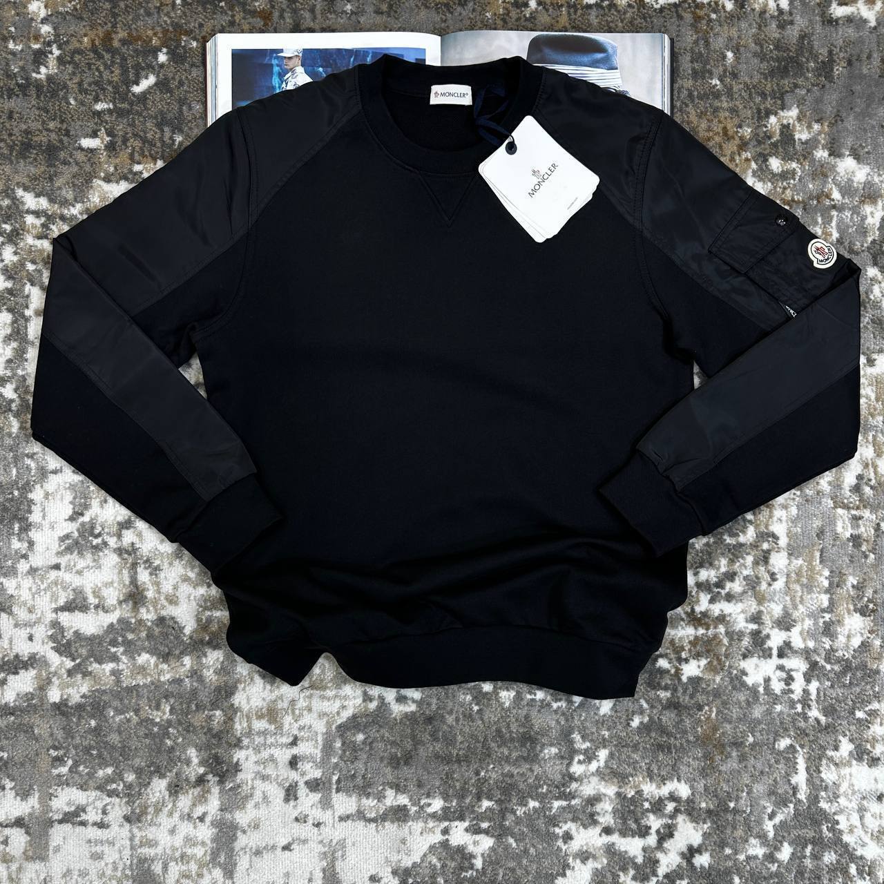 Moncler Fleece Crewneck Jumpers with Sleeve Pockets Mens in Multiple Colors Best Sale UK Reps AAA Quality