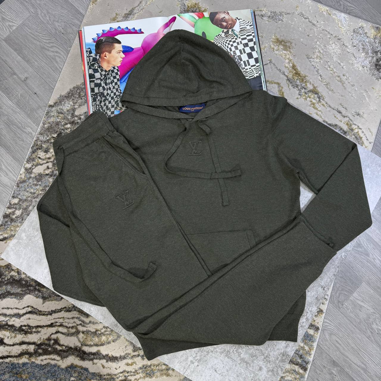 Louis Vuitton Logo Hooded Solid Tracksuit Mens in Black Color Best Sale UK Reps AAA Quality