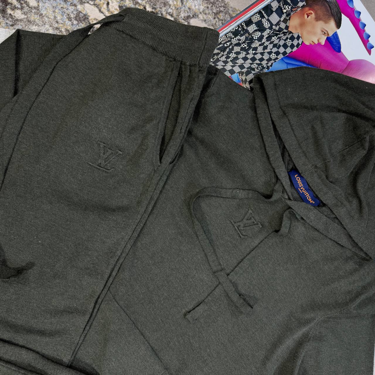 Louis Vuitton Logo Hooded Solid Tracksuit Mens in Black Color Best Sale UK Reps AAA Quality