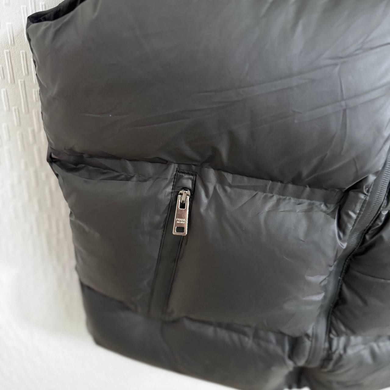 Prada Re-Nylon Padded Mens Gilets in Black Color Best Sale UK Reps AAA Quality