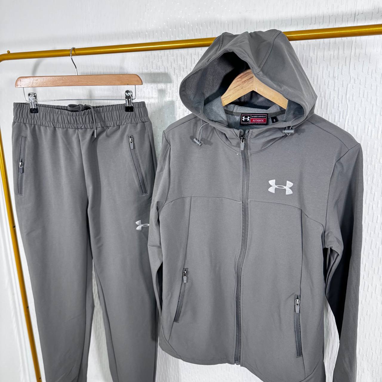 Hermes Under Armour Utility Mens Tracksuit in Multiple Colors Best Sale UK Reps AAA Quality