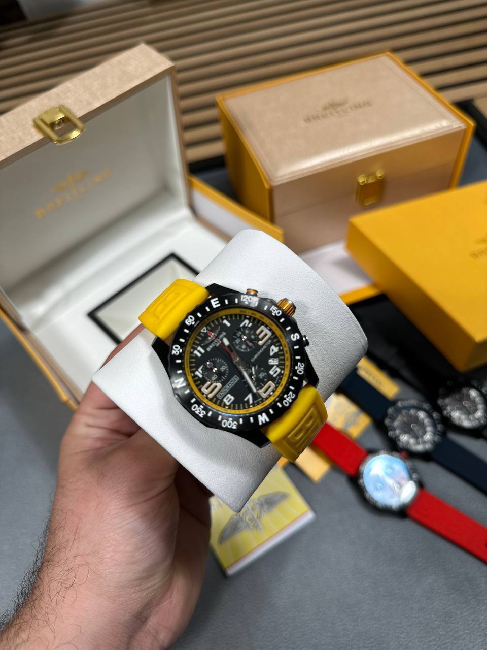 Breitling Endurance Pro with Rubber Strap in Different Colors Men's Watch