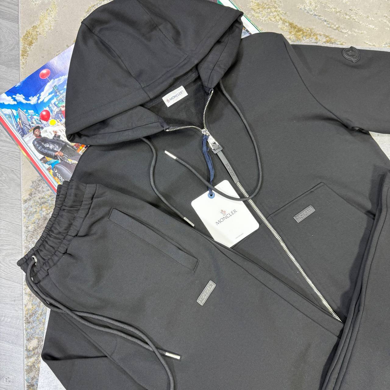 Moncler Full Zip Tracksuit with Badge Mens in Multiple Colors Best Sale UK Reps AAA Quality