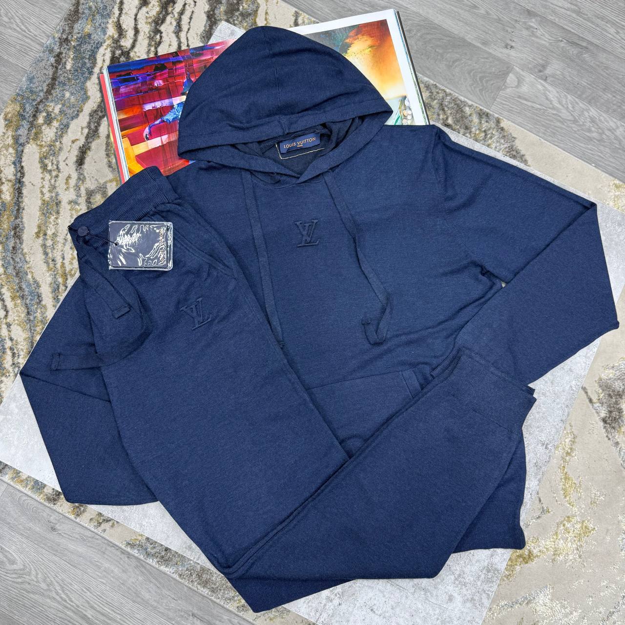 Louis Vuitton Logo Hooded Solid Tracksuit Mens in Black Color Best Sale UK Reps AAA Quality