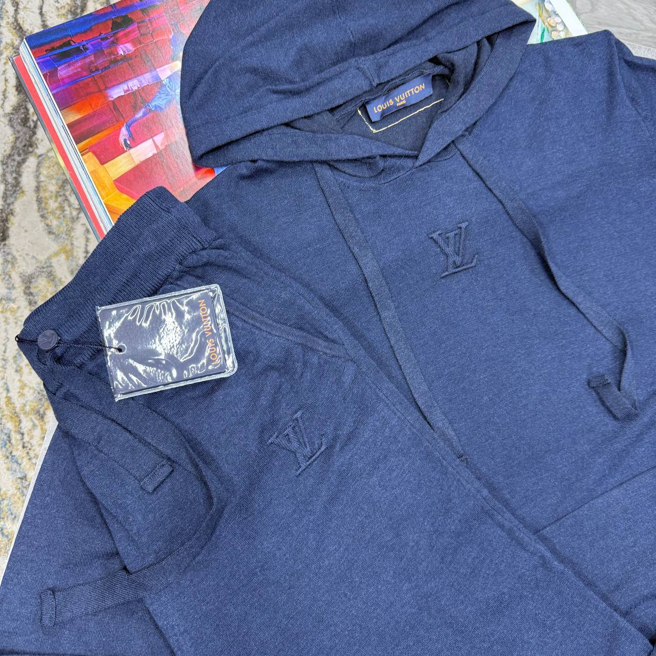 Louis Vuitton Logo Hooded Solid Tracksuit Mens in Black Color Best Sale UK Reps AAA Quality