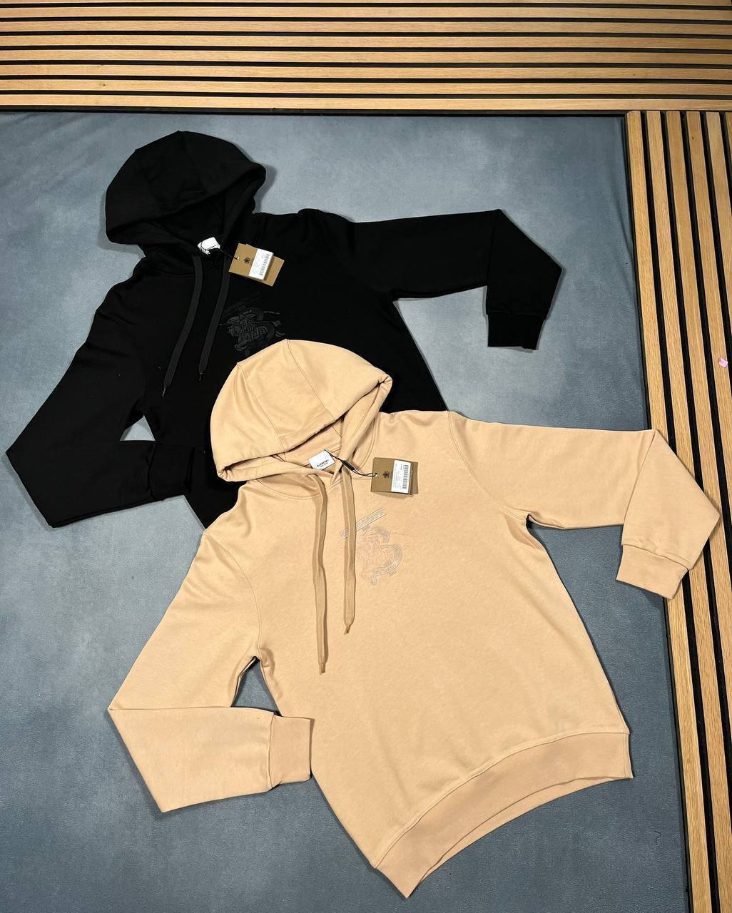 Burberry Etro Pre-Owned Pegaso-Embroidered Hoodie Mens in 2 Colors Best Sale UK Reps AAA Quality