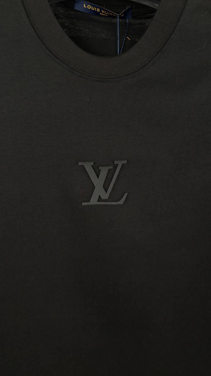 Louis Vuitton Embossed Short Sleeve T-Shirt Mens in 2 Colors Best Sale UK Reps AAA Quality