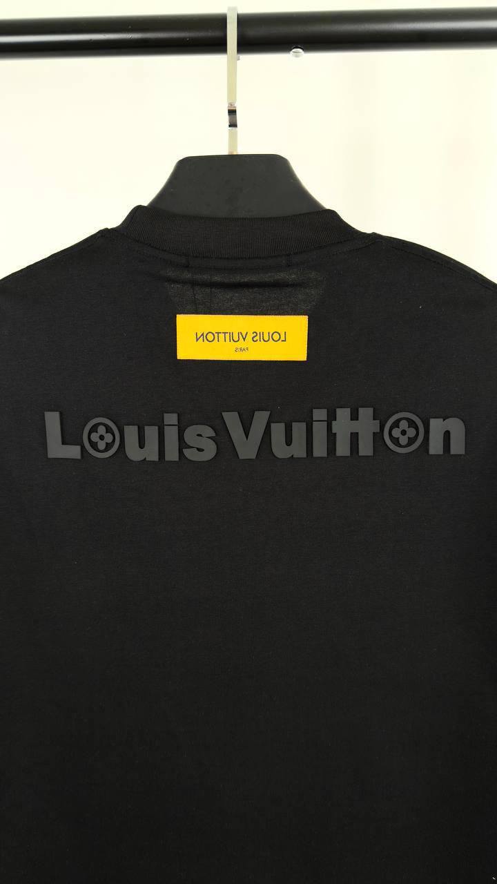 Louis Vuitton Embossed Short Sleeve T-Shirt Mens in 2 Colors Best Sale UK Reps AAA Quality
