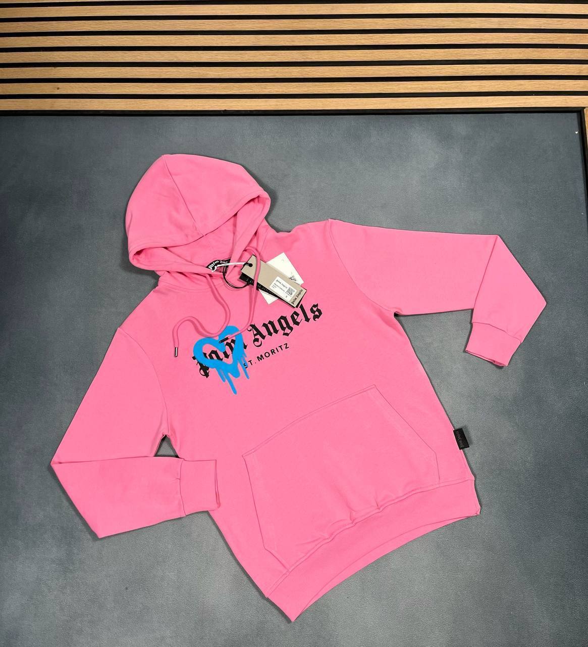 Palm Angels Moritz Heart Sprayed Hoodie Mens in Multiple Colors Best Sale UK Reps AAA Quality