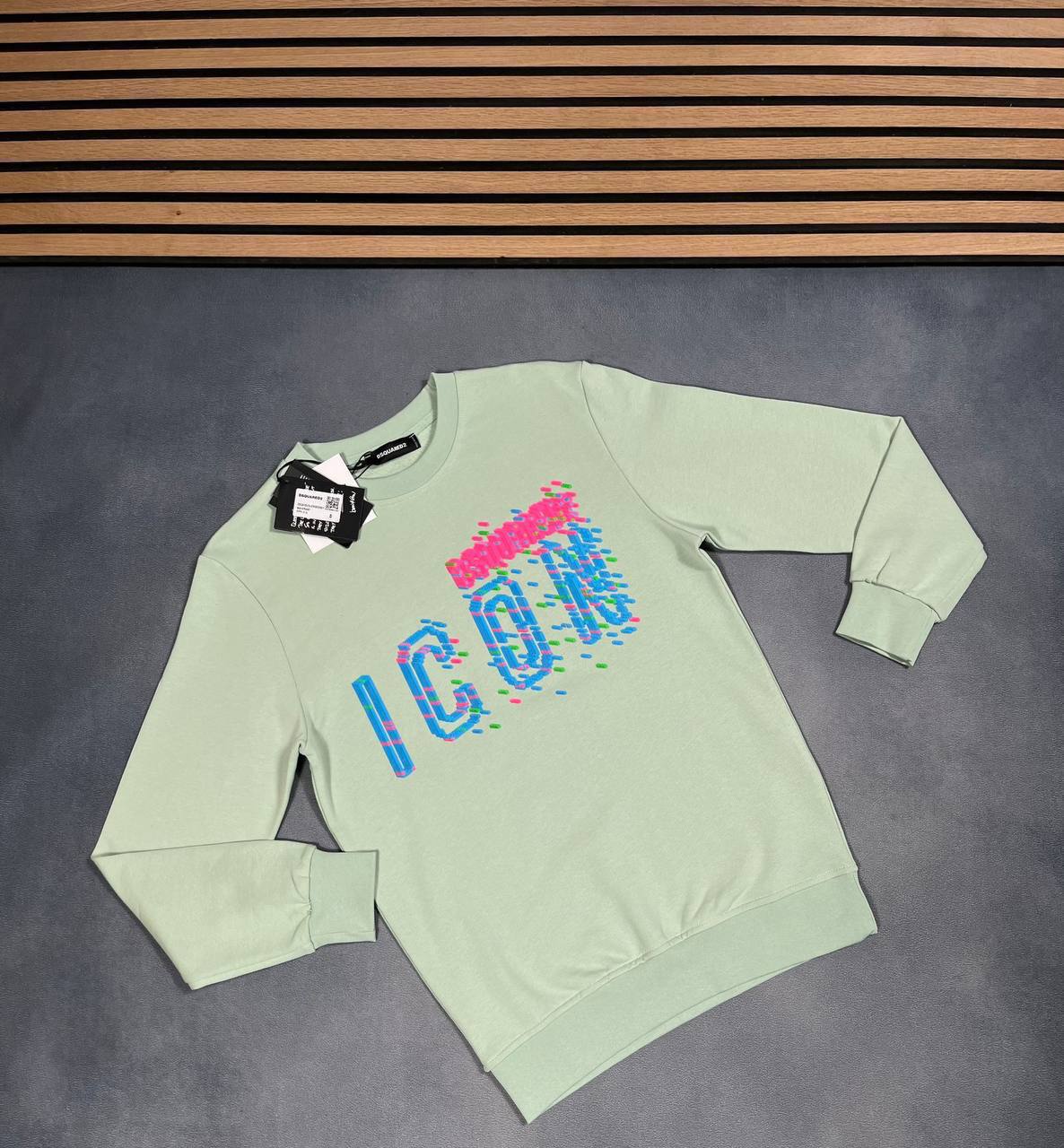 Dsquared2 Pixel Icon Logo Crew Jumpers Mens in Multiple Colors Best Sale UK Reps AAA Quality