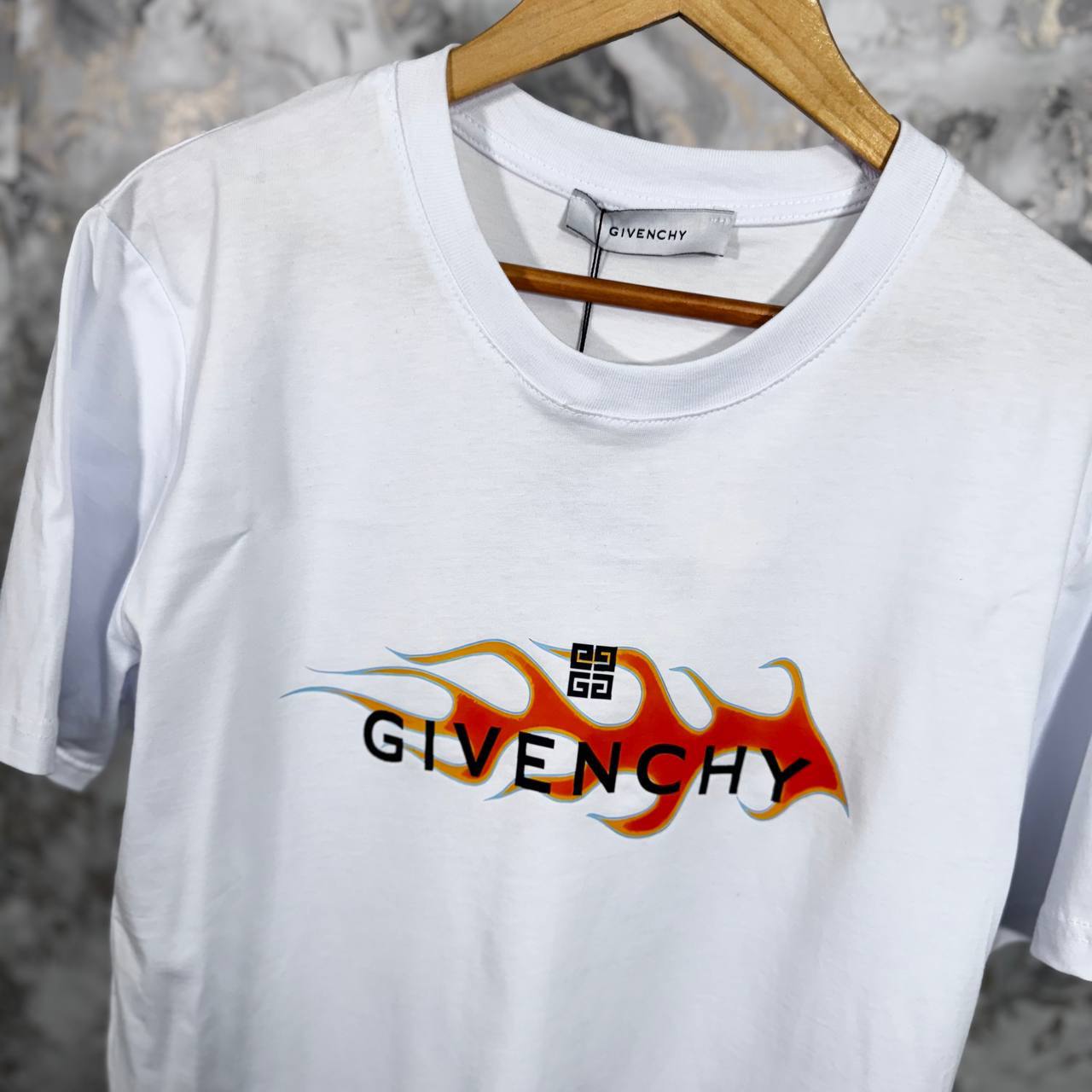 Givenchy Flames Logo Slim Fit T-shirt Mens in 2 Colors Best Sale UK Reps AAA Quality
