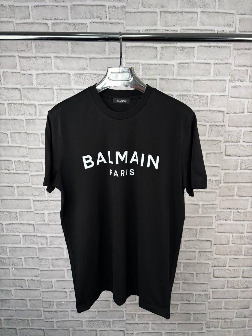 Balmain Round Neck Logo Embroidered T-Shirts & Shorts Sets Mens in Multiple Colors UK AAA Quality Fakes
