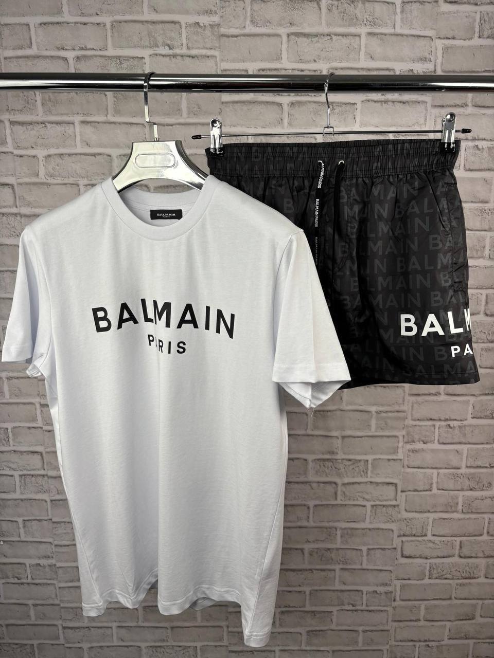 Balmain Round Neck Logo Embroidered T-Shirts & Shorts Sets Mens in Multiple Colors UK AAA Quality Fakes