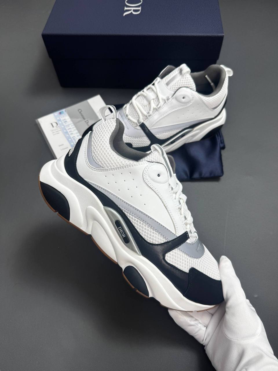 Christian Dior B22 Trainers Black / White Men's UK Reps AAA Quality