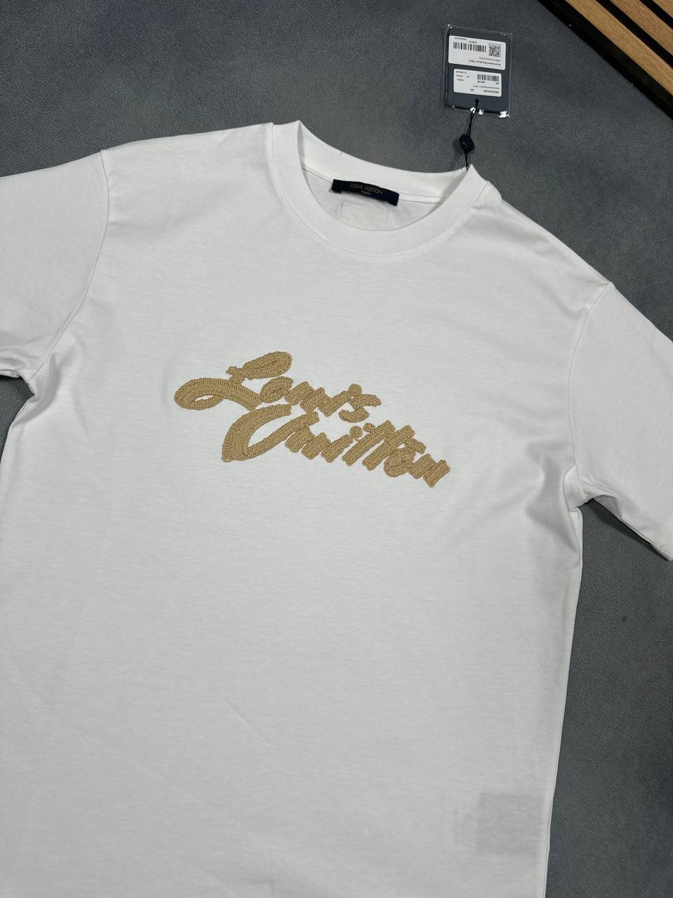 Louis Vuitton LV Embroidered Signature T-Shirts Mens in 2 Colors UK Reps AAA Quality