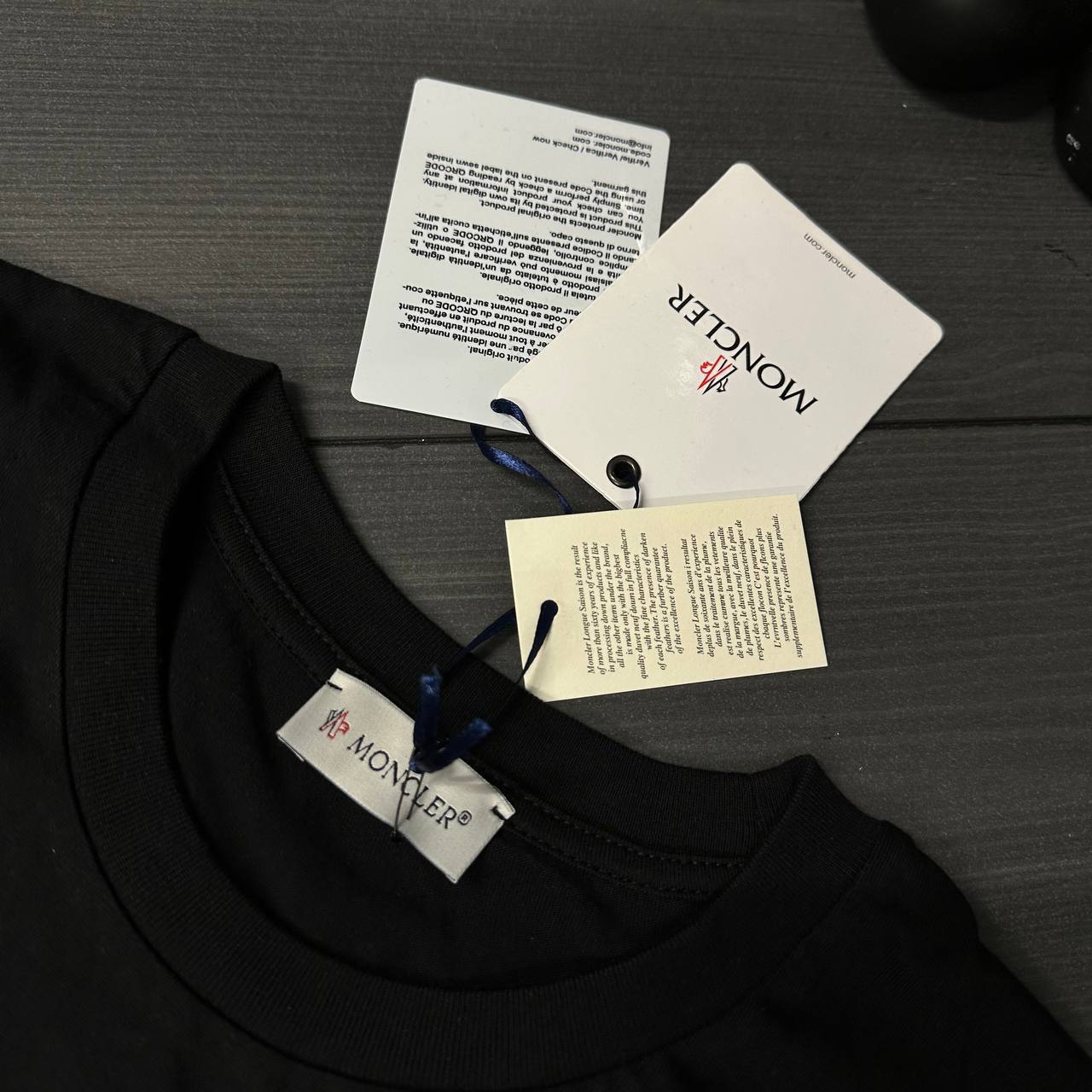 Moncler Mountain Logo Print Maglia T-Shirts Mens in 2 Colors Best Sale UK Rep AAA Quality