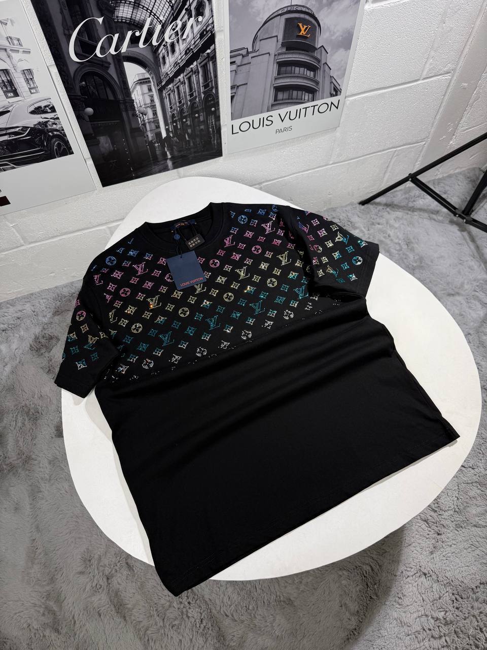 Louis Vuitton Gradient Logo Short Sleeve T-Shirt Mens in Black Color Best Sale UK Reps AAA Quality