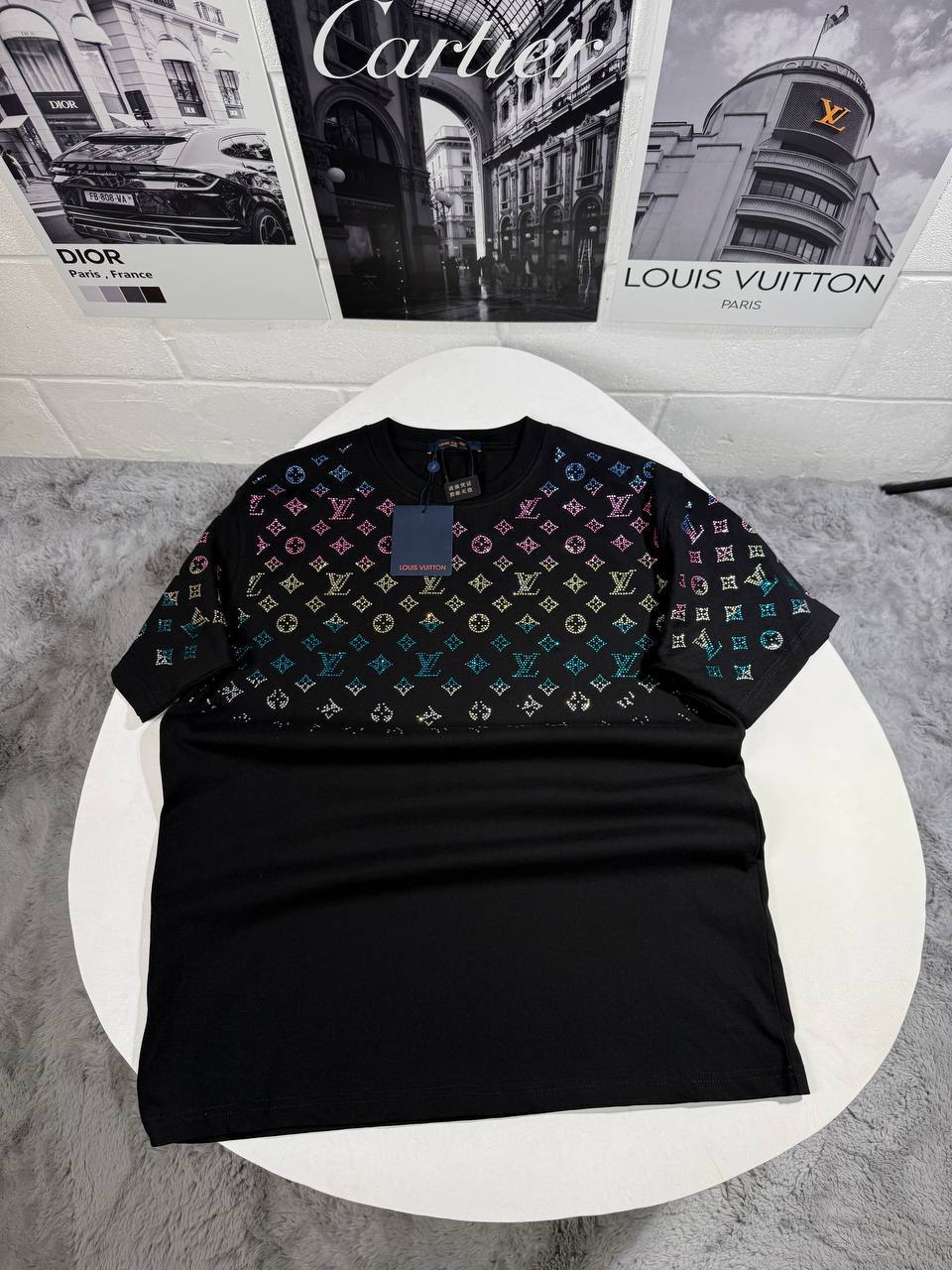 Louis Vuitton Gradient Logo Short Sleeve T-Shirt Mens in Black Color Best Sale UK Reps AAA Quality