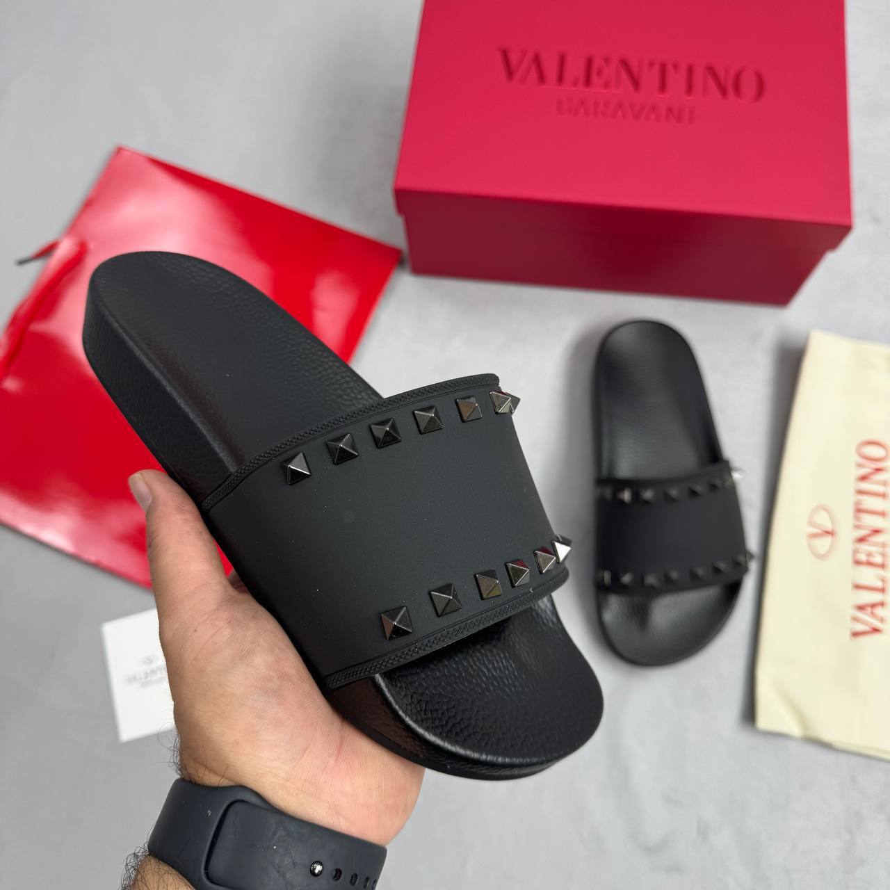 Valentino Garavani Summer Rockstud Rubber Sliders Mens UK Replica AAA Quality