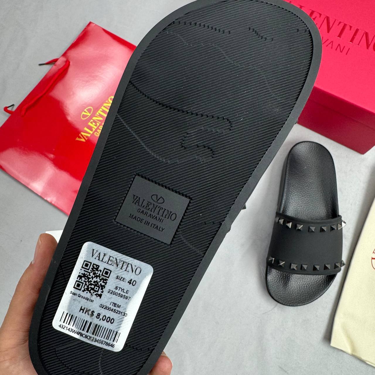 Valentino Garavani Summer Rockstud Rubber Sliders Mens UK Replica AAA Quality