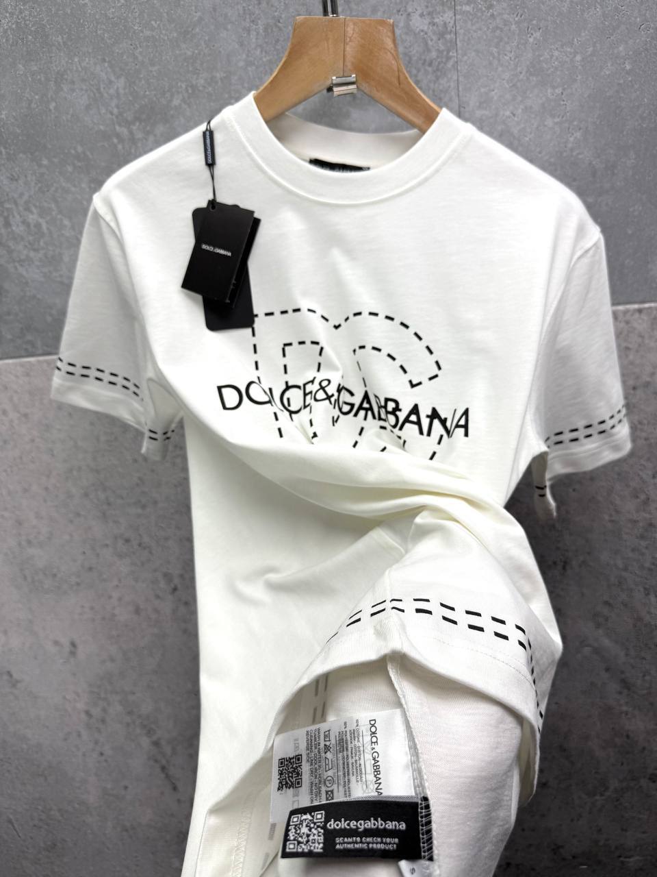Dolce & Gabbana Logo-Detail T-shirts Mens in 2 Colors Best Sale UK Reps AAA Quality